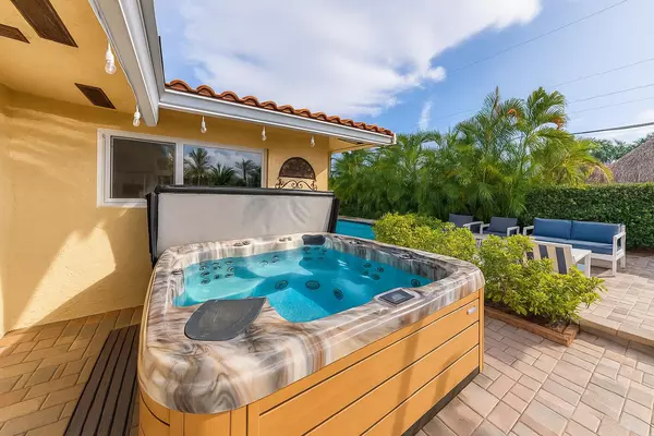 Deerfield Beach, FL 33441,1248 SE 8th ST