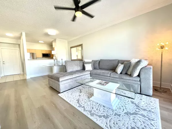 West Palm Beach, FL 33401,616 Clearwater Park RD 805