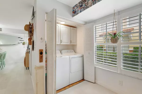 Hypoluxo, FL 33462,127 Yacht Club Way 111