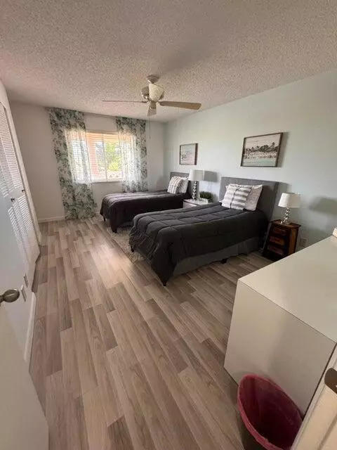 Jupiter, FL 33477,353 S Us Highway 1 A407