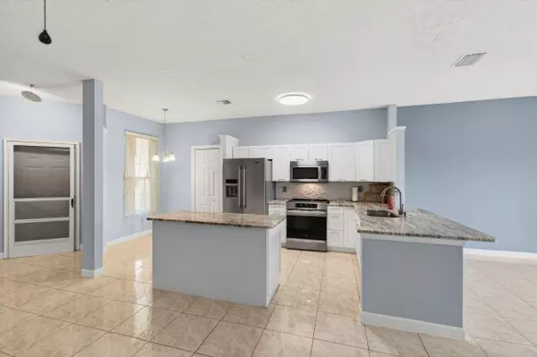 Lake Worth, FL 33467,3162 Via Poinciana 2