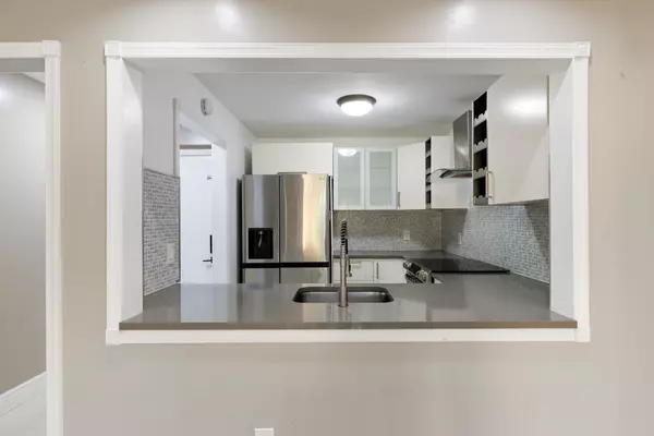 Dania Beach, FL 33004,811 SE 4th AVE C201