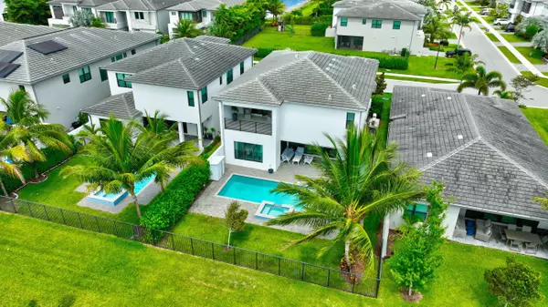 Boca Raton, FL 33496,17222 Blue Bayou DR