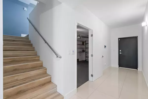 Pompano Beach, FL 33060,180 SE 4th TER