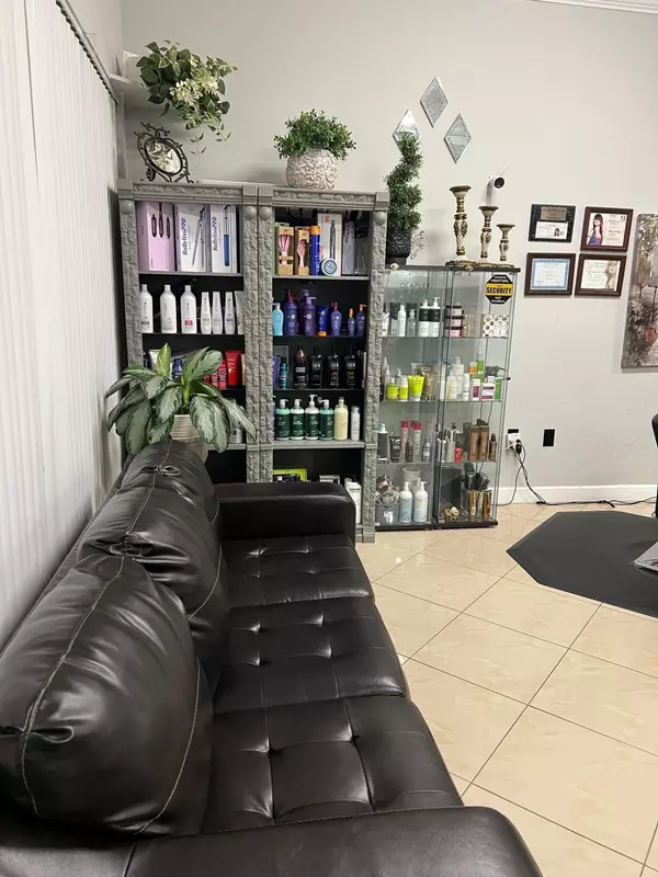 Port Saint Lucie, FL 34952,6969 Hancock DR