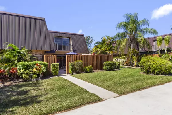 Stuart, FL 34997,6435 SE Windsong LN 114