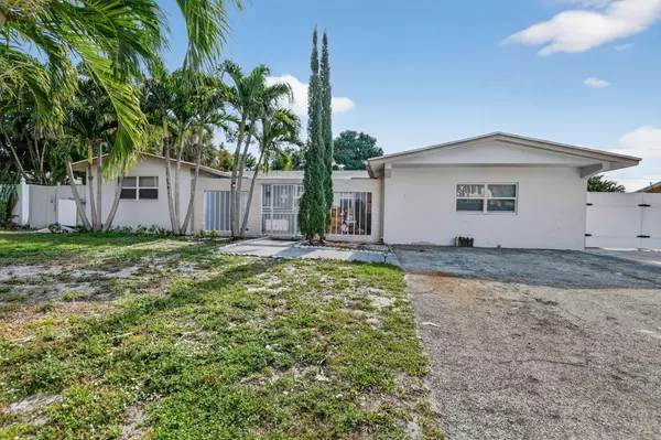 Boca Raton, FL 33432,256 SW 11th PL