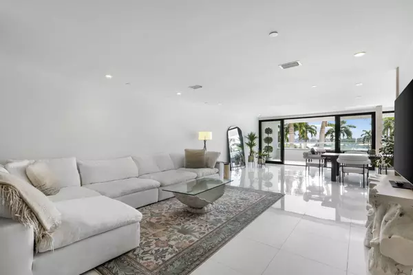 West Palm Beach, FL 33401,529 S Flagler DR Th3f