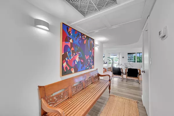 Boca Raton, FL 33431,2871 N Ocean BLVD D302