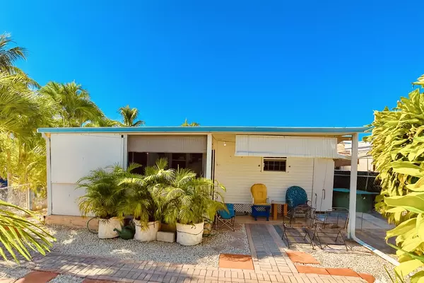 North Miami Beach, FL 33181,2285 NE 136th LN