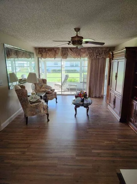 Fort Pierce, FL 34982,625 Pines Knoll B