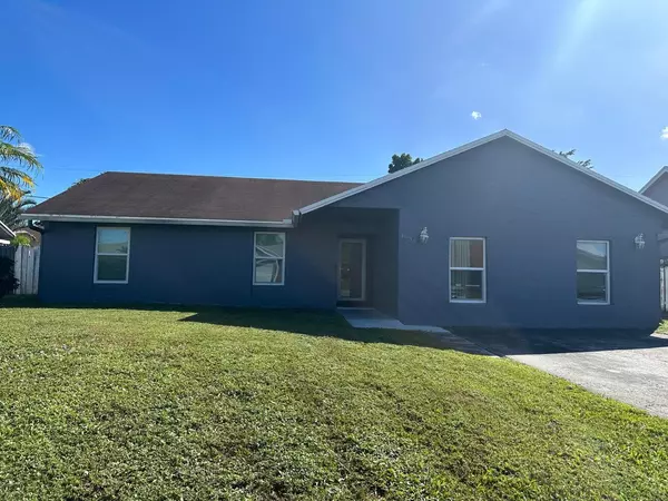 4930 NW 85th TER, Lauderhill, FL 33351