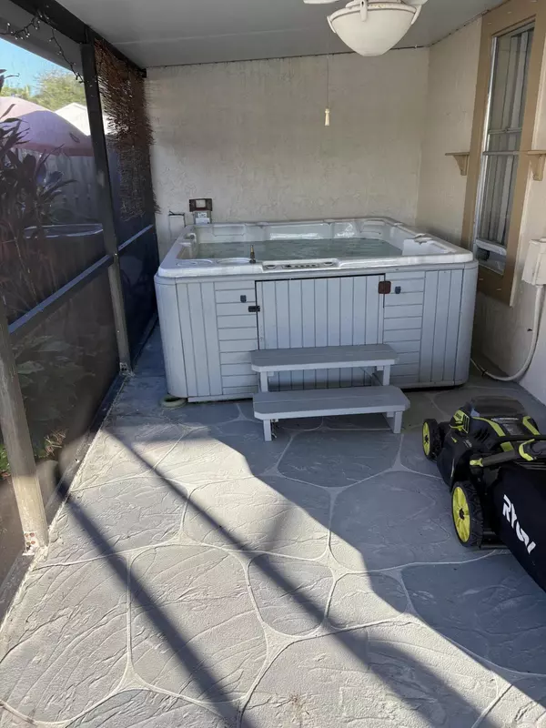 Davie, FL 33325,1011 SW 134th AVE