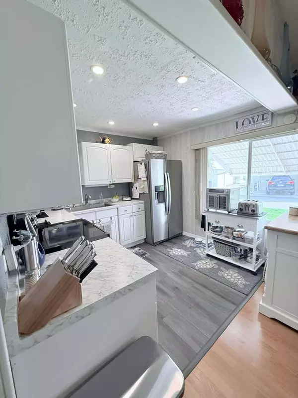 Okeechobee, FL 34974,12321 SE 138th AVE 216