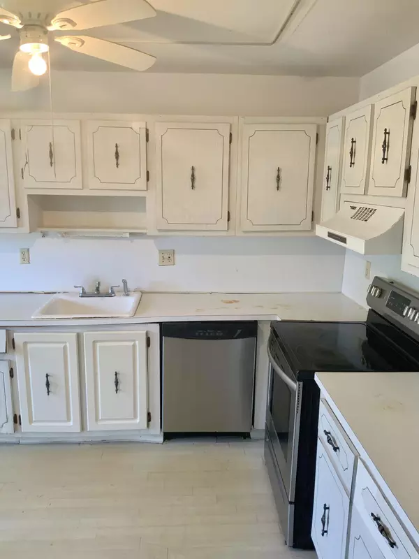 Delray Beach, FL 33445,1621 NW 18th AVE 102