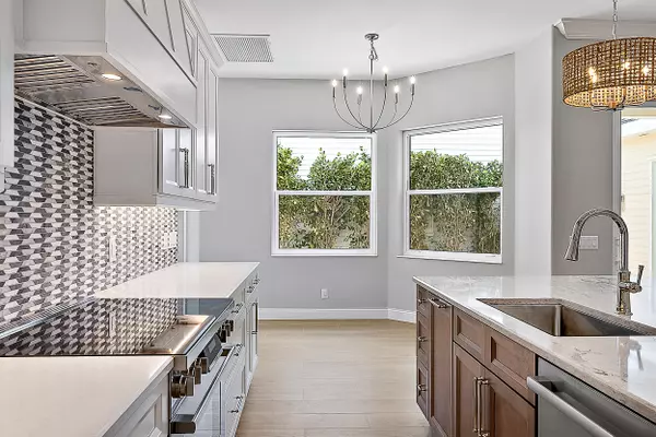 Jupiter, FL 33458,248 Honeysuckle DR