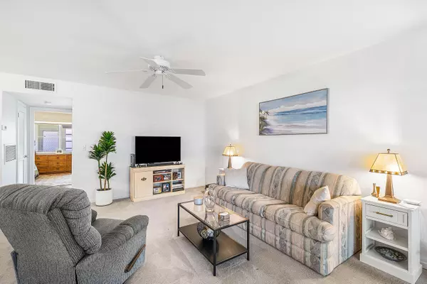 Delray Beach, FL 33445,1010 E Circle TER C