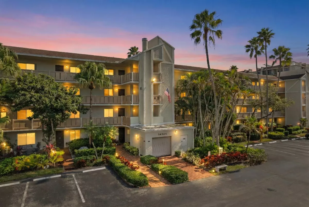 Delray Beach, FL 33446,14360 Strathmore LN 404