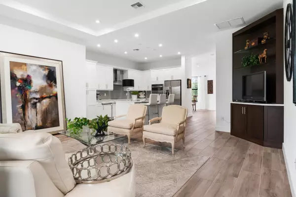 West Palm Beach, FL 33401,2958 Gin Berry WAY