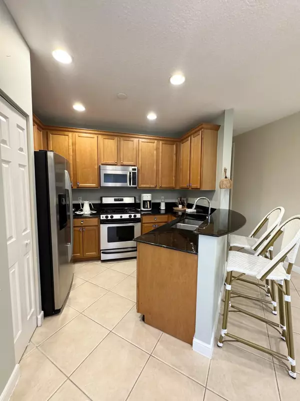 Palm Beach Gardens, FL 33410,113 Evergrene Pkwy 3-A