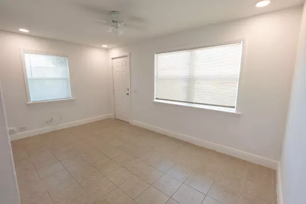 Lake Worth, FL 33463,3652 Alexander CT