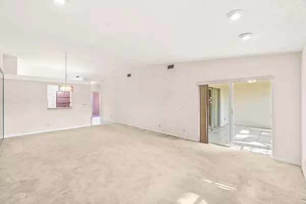 Boca Raton, FL 33496,8248 Summerbreeze LN