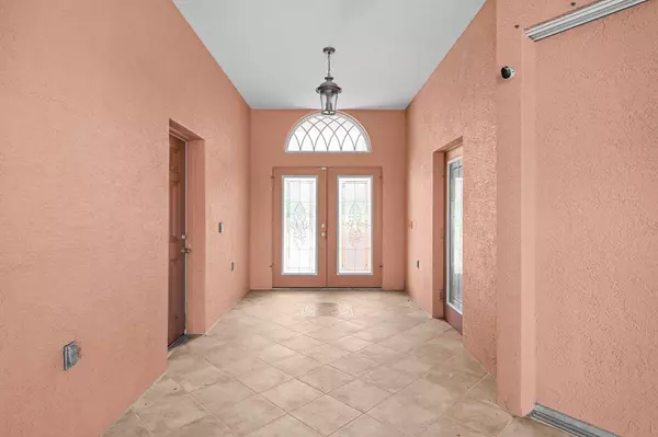 Fort Pierce, FL 34951,5125 Southwind TRL