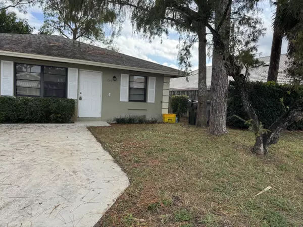 Wellington, FL 33414,1015 Staghorn ST