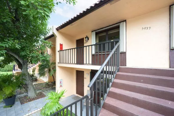 5939 Forest Hill BLVD 205, West Palm Beach, FL 33415