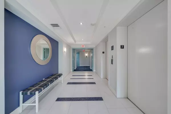 Boynton Beach, FL 33435,625 Casa Loma BLVD 207