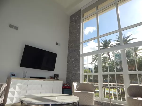 Boca Raton, FL 33432,1299 S Ocean BLVD S3