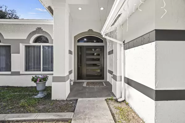 Loxahatchee, FL 33470,16702 N 87th LN