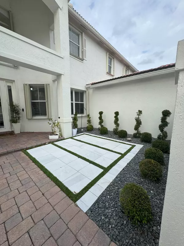 Lake Worth, FL 33467,6152 C Durham DR