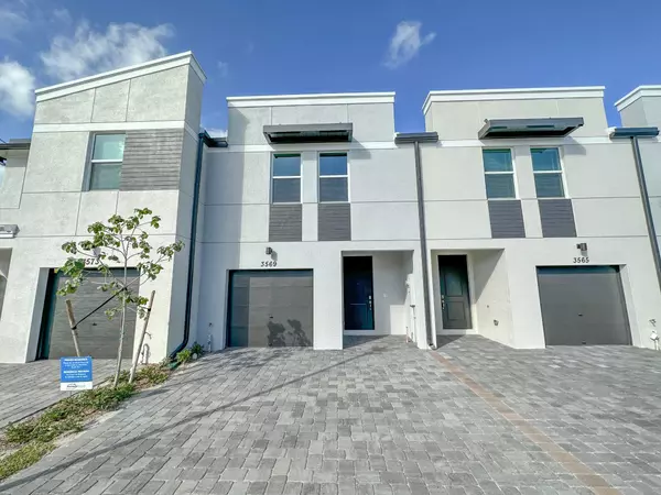 3569 San Bernardino Way WAY, Palm Springs, FL 33461