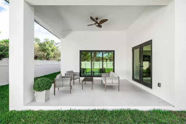 Boca Raton, FL 33431,3361 NE 4th AVE