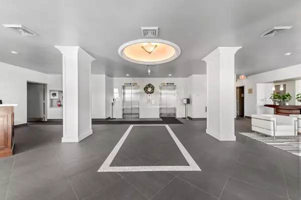 West Palm Beach, FL 33401,2400 Presidential WAY 1705