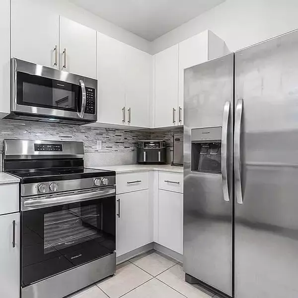 2781 NW Nw 55th WAY, Lauderhill, FL 33313