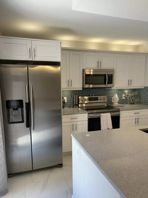 Greenacres, FL 33463,2101 21st LN