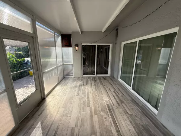 Boca Raton, FL 33487,5180 Sabal Gardens LN 4