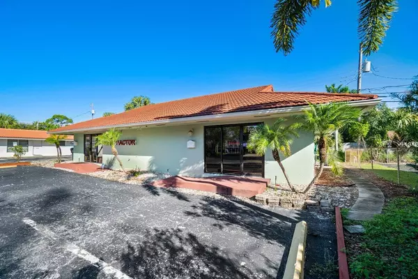 705 Park AVE A, Lake Park, FL 33403