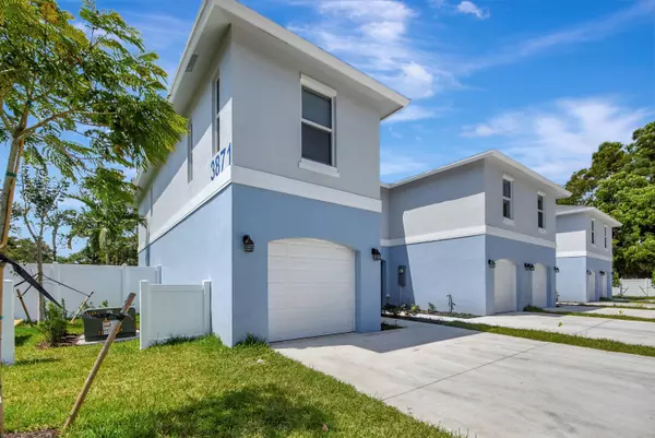 Palm Springs, FL 33461,3871 Patio CT 1