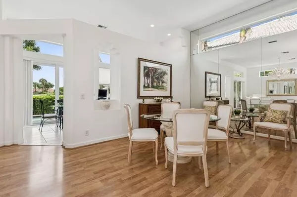 Palm Beach Gardens, FL 33418,119 Coral Cay DR