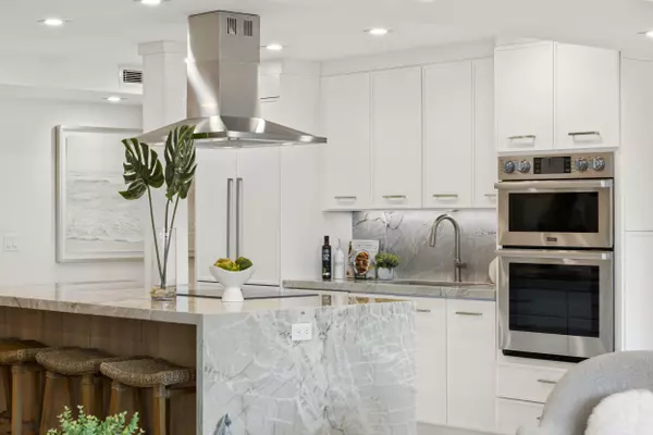 Palm Beach, FL 33480,2773 S Ocean BLVD 406