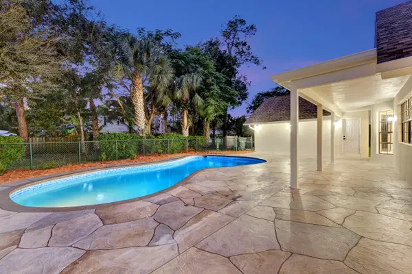 Wellington, FL 33414,225 Sulky WAY