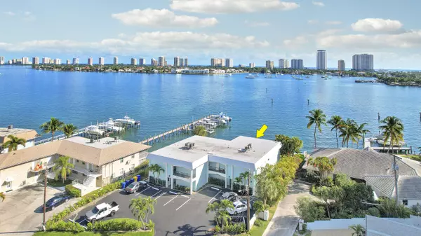 Riviera Beach, FL 33404,360 Wilma CIR