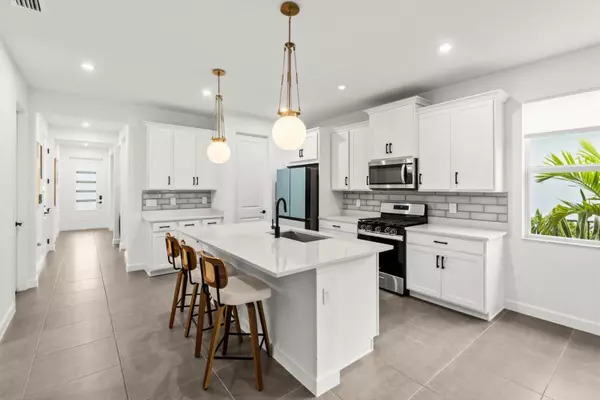 Port Saint Lucie, FL 34987,9165 SW Remy LN