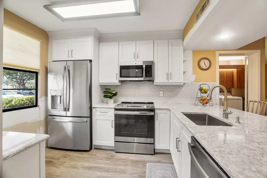 Boca Raton, FL 33433