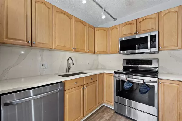 Palm Beach Gardens, FL 33418,625 6th Terrace