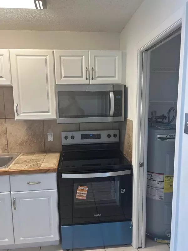 Jensen Beach, FL 34957,2349 NE Rustic WAY