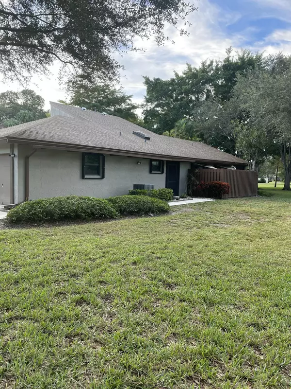 Boca Raton, FL 33428,22305 Whistling Pines LN